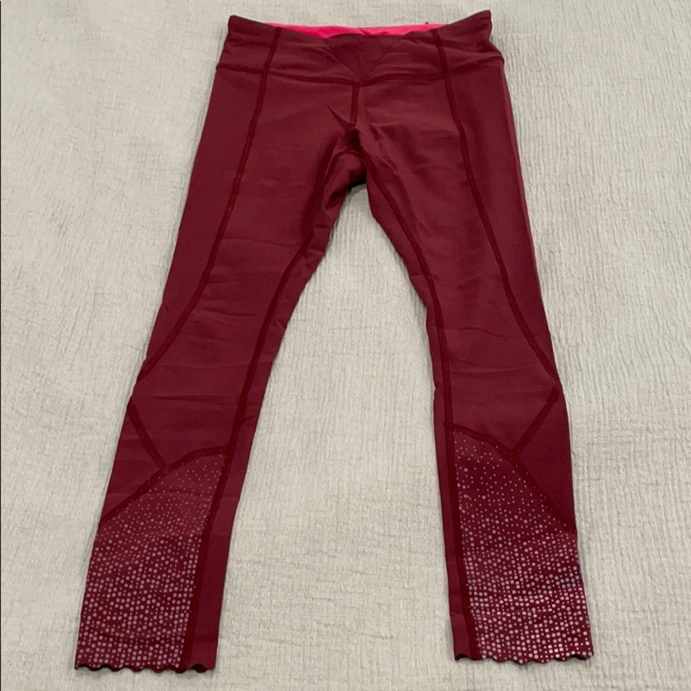 Maroon LULULEMON running leggings